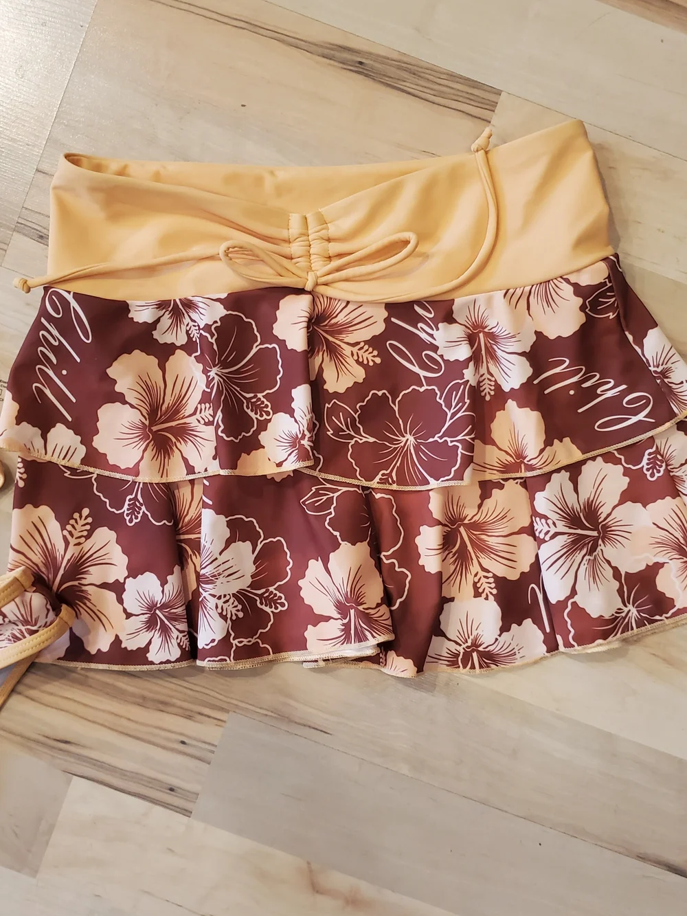 BRAND NEW 3 Piece Bikini Set Tropical Floral Print with Skirt Size SMALL